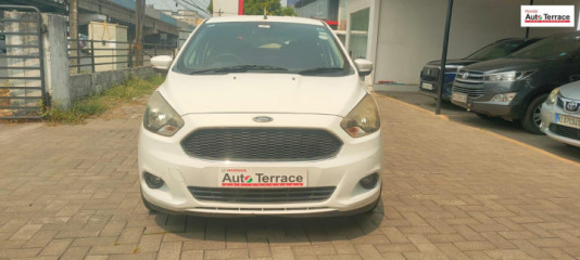 2015 Ford&nbsp;Figo Titanium