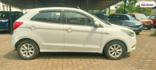 2015 Ford&nbsp;Figo Titanium