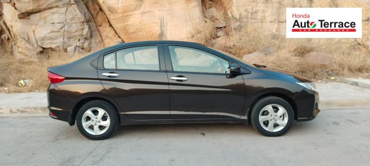 2015 Honda&nbsp;City 4th Generation V MT AVN