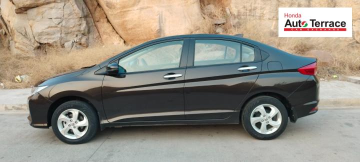 2015 Honda&nbsp;City 4th Generation V MT AVN