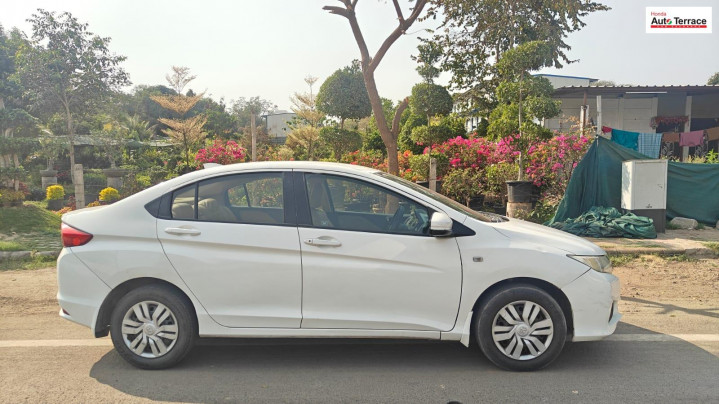 2016 Honda&nbsp;City 4th Generation i VTEC CVT SV