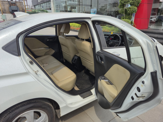 2015 Honda&nbsp;City 4th Generation i VTEC CVT VX
