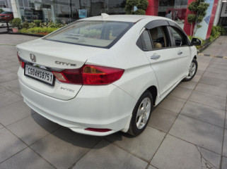 2015 Honda&nbsp;City 4th Generation i VTEC CVT VX