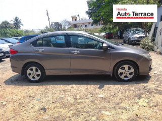 2014 Honda&nbsp;City 4th Generation 1.5 V MT Exclusive