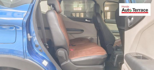 2023 Renault&nbsp;Triber RXZ