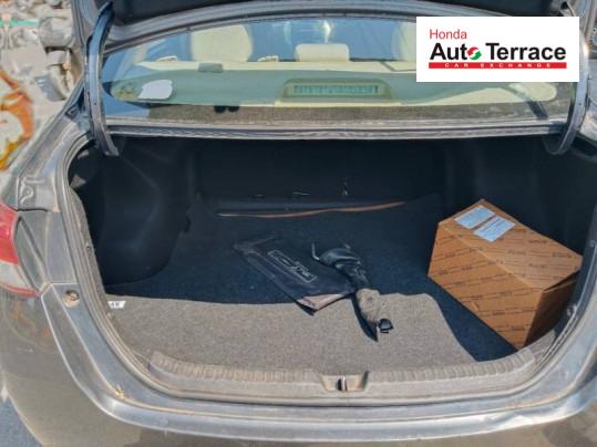 2018 Toyota&nbsp;Yaris J