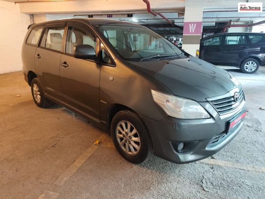 2013 Toyota&nbsp;Innova 2.5 G (Diesel) 8 Seater