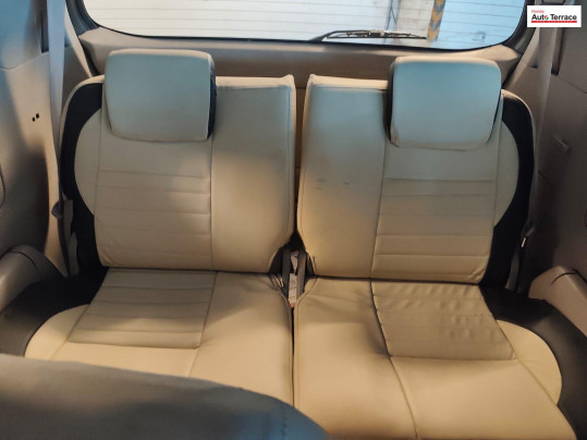 2013 Toyota&nbsp;Innova 2.5 G (Diesel) 8 Seater