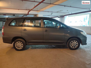 2013 Toyota&nbsp;Innova 2.5 G (Diesel) 8 Seater