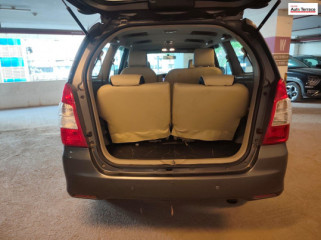 2013 Toyota&nbsp;Innova 2.5 G (Diesel) 8 Seater