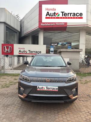 2024 Mahindra&nbsp;XUV400 EV EL Fast Charger