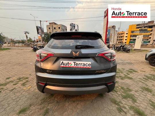 2024 Mahindra&nbsp;XUV400 EV EL Fast Charger