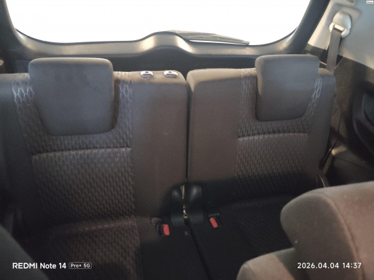 2017 Toyota&nbsp;Innova Crysta 2.8 GX AT 8S BSIV