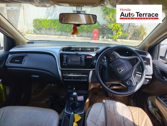 2014 Honda&nbsp;City 4th Generation 1.5 V MT Exclusive