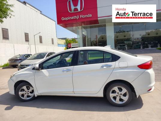 2014 Honda&nbsp;City 4th Generation 1.5 V MT Exclusive