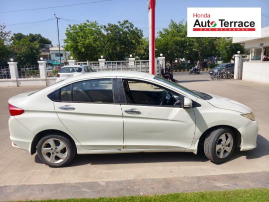 2014 Honda&nbsp;City 4th Generation 1.5 V MT Exclusive