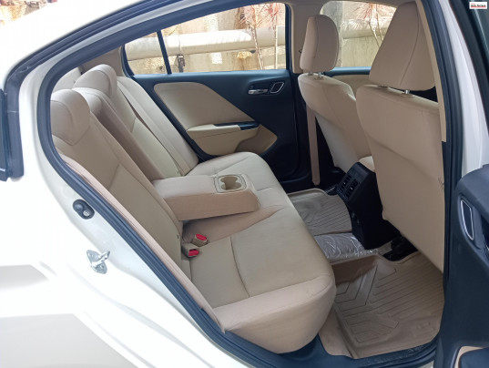 2017 Honda&nbsp;City 4th Generation V MT AVN