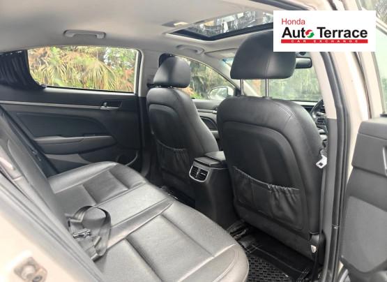 2016 Hyundai&nbsp;Elantra VTVT SX AT