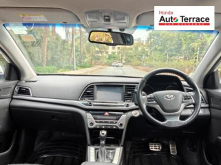 2016 Hyundai&nbsp;Elantra VTVT SX AT