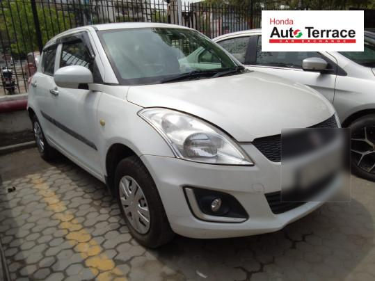 2017 Maruti&nbsp;Swift LXI