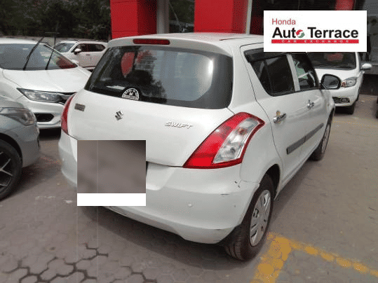 2017 Maruti&nbsp;Swift LXI