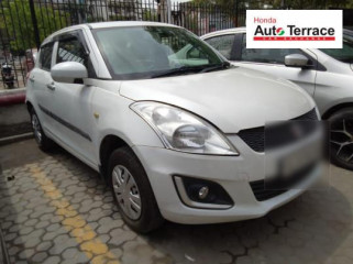 2017 Maruti&nbsp;Swift LXI