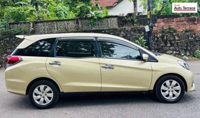 2015 Honda&nbsp;Mobilio S i-VTEC