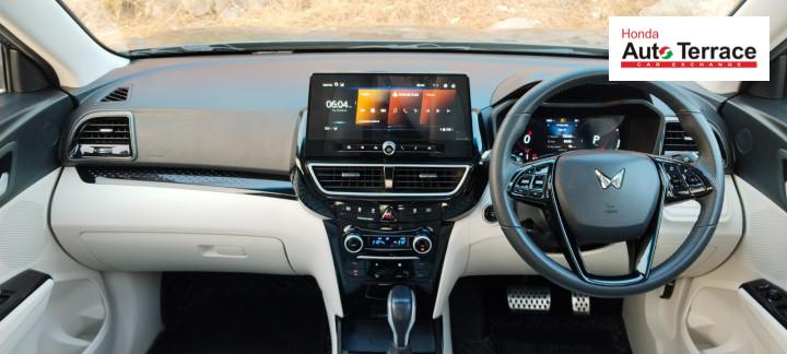 2024 Mahindra&nbsp;XUV 3XO AX5 L Turbo AT