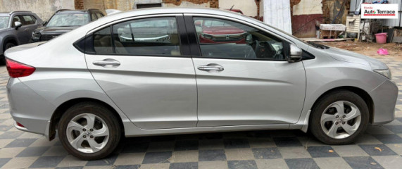 2015 Honda&nbsp;City 4th Generation 1.5 V MT Exclusive