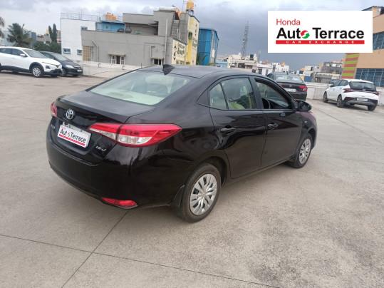 2018 Toyota&nbsp;Yaris J