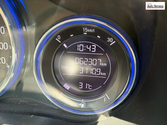 2015 Honda&nbsp;City 4th Generation 1.5 V MT Exclusive