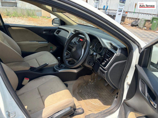 2015 Honda&nbsp;City 4th Generation 1.5 V MT Exclusive