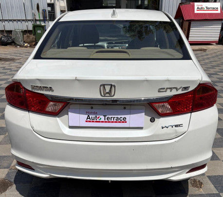 2015 Honda&nbsp;City 4th Generation 1.5 V MT Exclusive