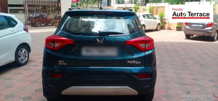 2023 Mahindra&nbsp;XUV300 AX Opt 4-Str Hard Top Diesel