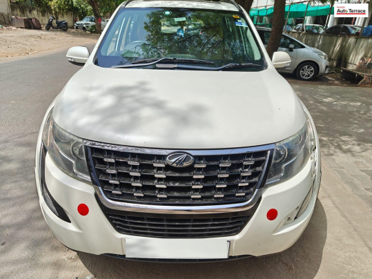 2018 Mahindra&nbsp;XUV500 W11 AT BSIV