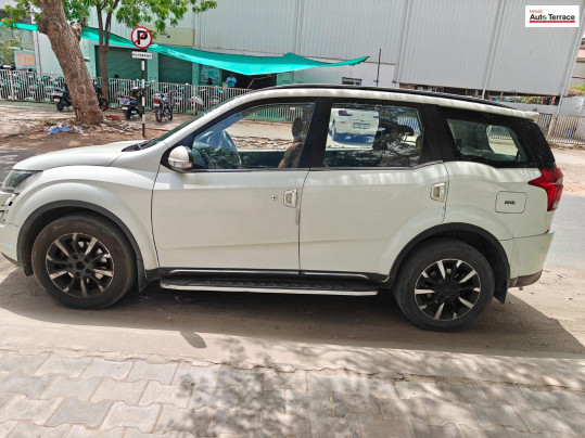 2018 Mahindra&nbsp;XUV500 W11 AT BSIV