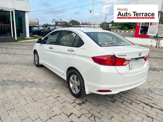 2015 Honda&nbsp;City 4th Generation i DTec V
