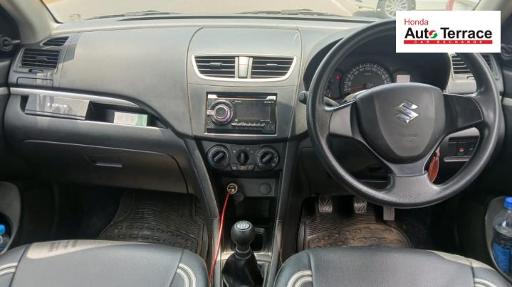 2017 Maruti&nbsp;Swift LXI