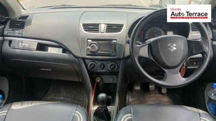 2017 Maruti&nbsp;Swift LXI