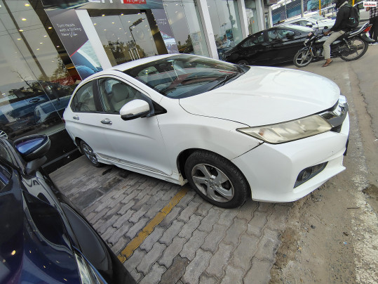 2014 Honda&nbsp;City 4th Generation i DTEC V