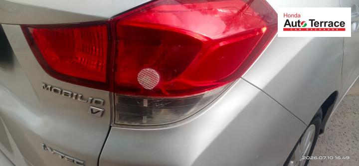 2014 Honda&nbsp;Mobilio V i-VTEC