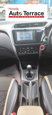2017 Honda&nbsp;City 4th Generation V MT AVN