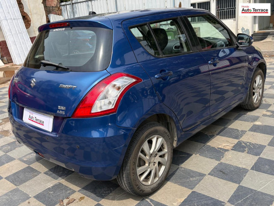 2014 Maruti&nbsp;Swift ZXI