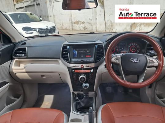 2022 Mahindra&nbsp;XUV300 W8