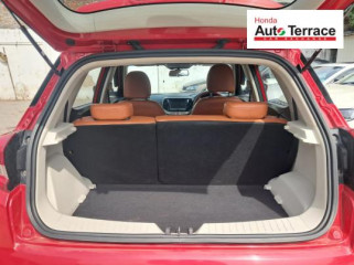2022 Mahindra&nbsp;XUV300 W8
