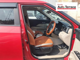 2022 Mahindra&nbsp;XUV300 W8
