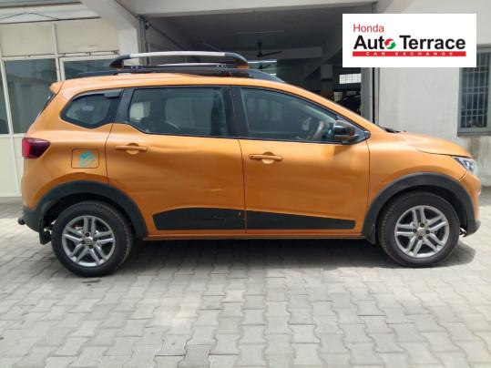 2022 Renault&nbsp;Triber RXZ BSIV