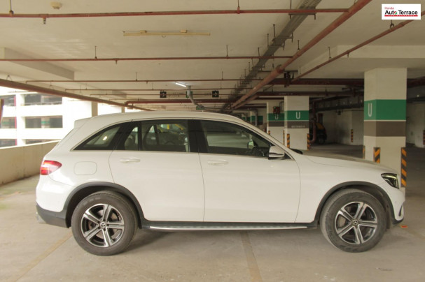 2018 Mercedes-Benz&nbsp;GLC 2016-2019 300 4MATIC Sport