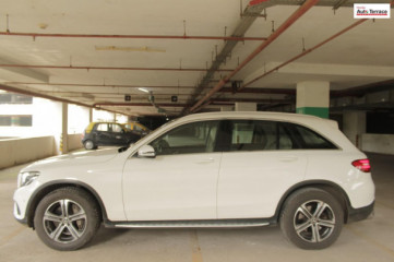 2018 Mercedes-Benz&nbsp;GLC 2016-2019 300 4MATIC Sport