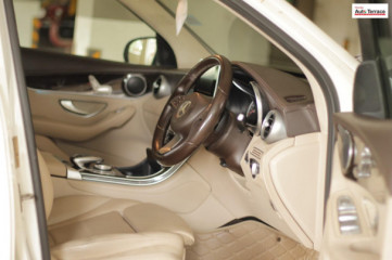 2018 Mercedes-Benz&nbsp;GLC 2016-2019 300 4MATIC Sport